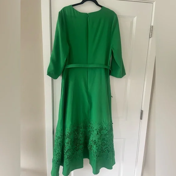 NWOT Mac Duggal Green Crepe Boat Neck Midi Dress With Applique Cut Out Size L - Picture 11 of 13